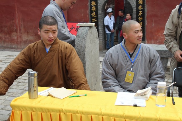 moines au monastère de Shaolin